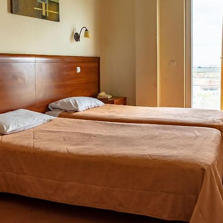 Telis Hotel Aigio Eksteriør billede
