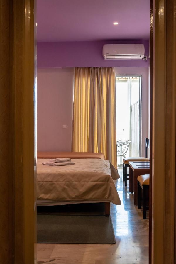 Telis Hotel Aigio Eksteriør billede