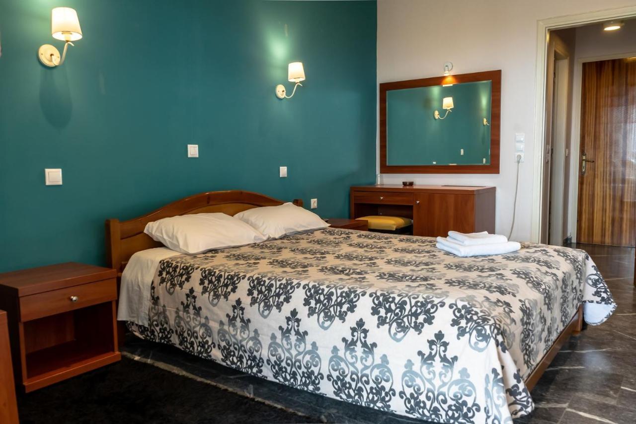 Telis Hotel Aigio Eksteriør billede